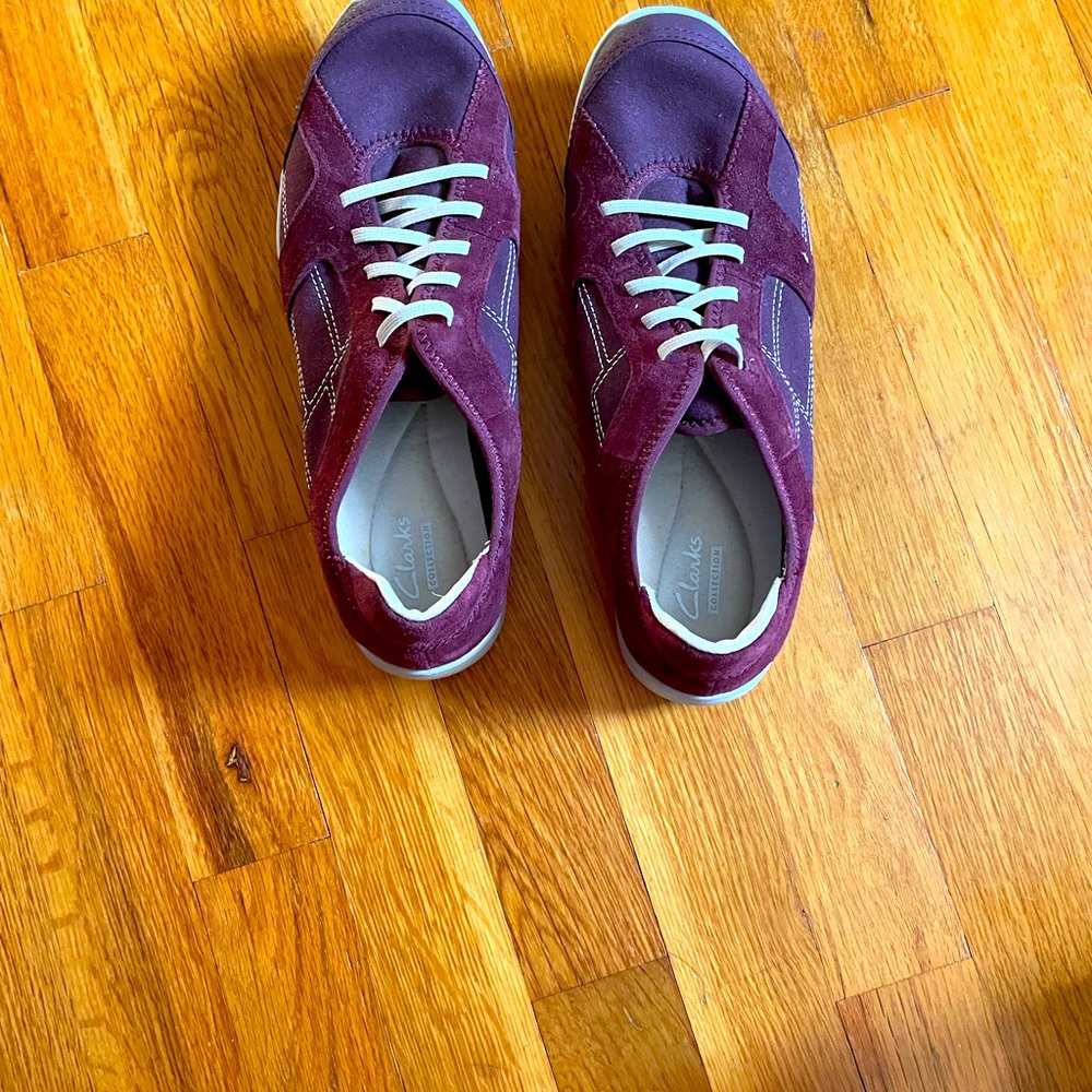 8 1/2 M Maroon Clark Slip on Shoes